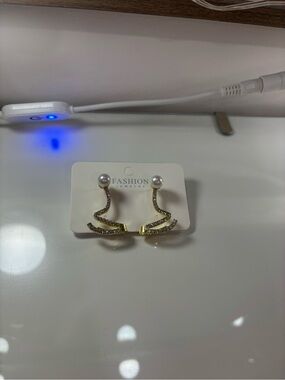 Fashion Jewelry Gold Pearl Spiral Drop Earrings